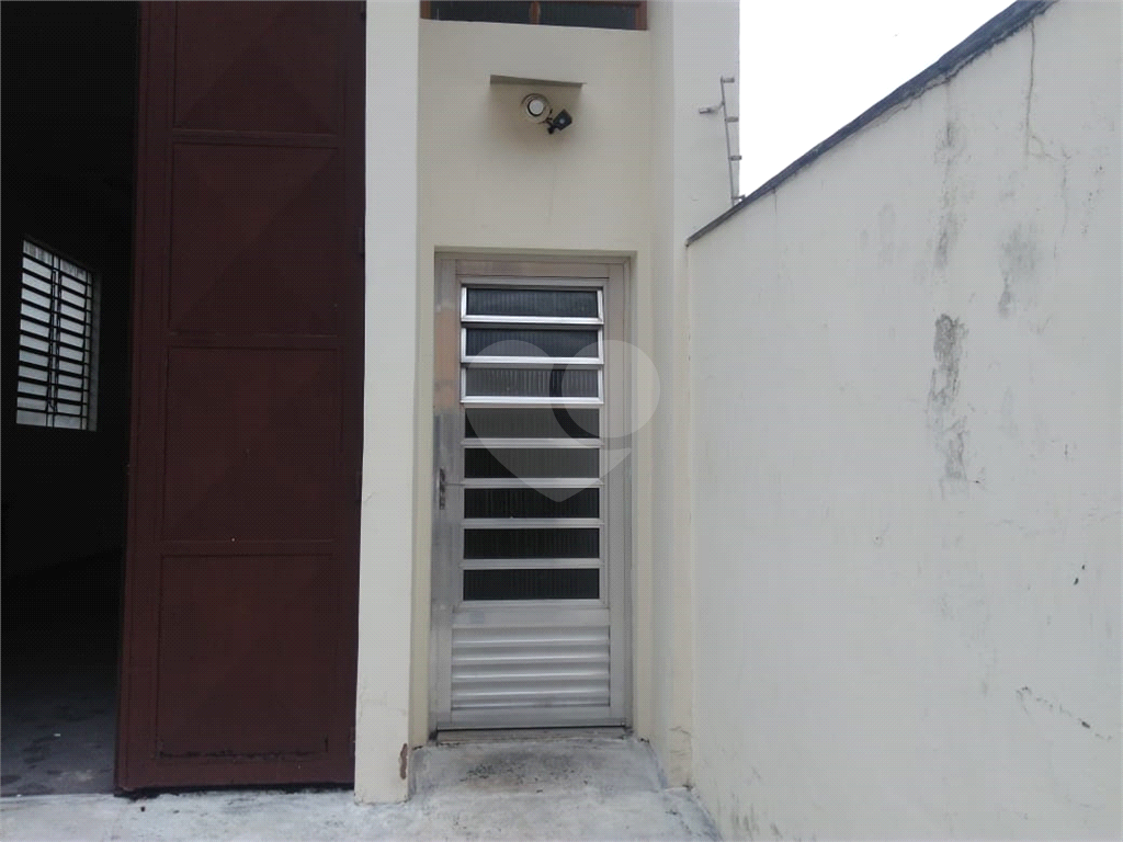Sobrado venda ou locação HORTO com 254m2, 4 quartos, 2 sala, 2 cozinha, quintal e 3 vagas de garagem