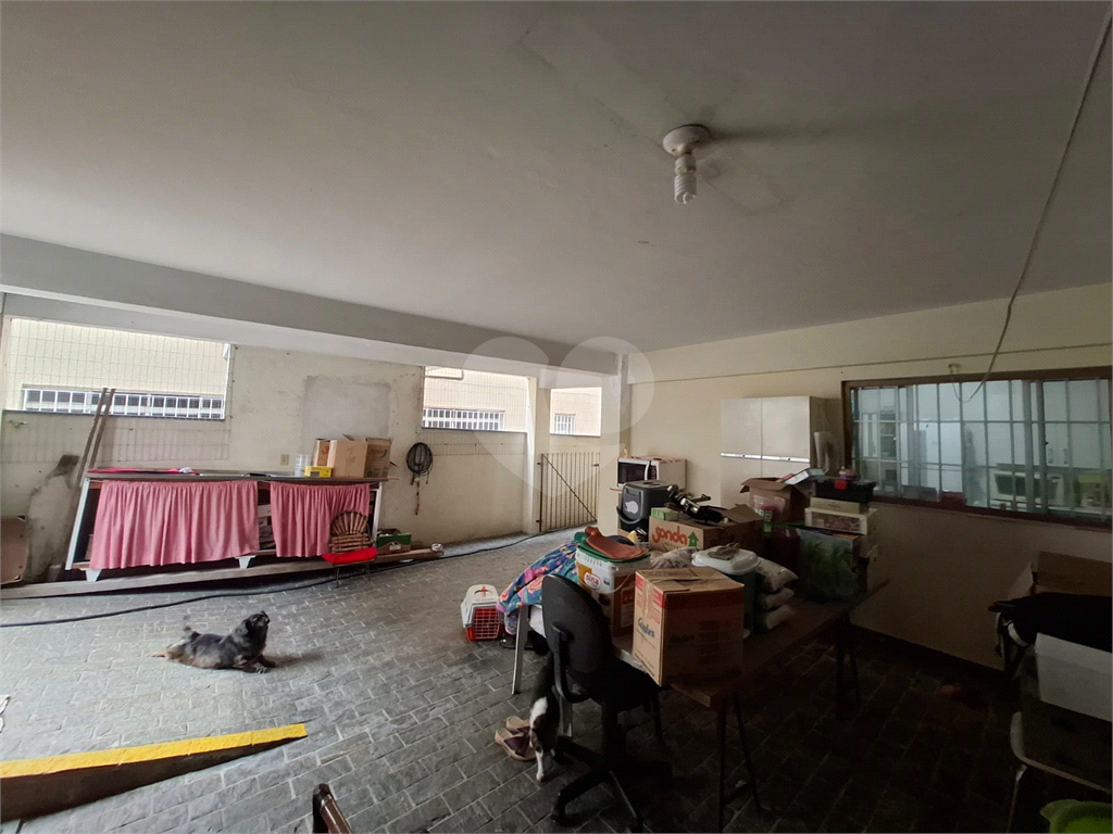 Sobrado venda ou locação HORTO com 254m2, 4 quartos, 2 sala, 2 cozinha, quintal e 3 vagas de garagem
