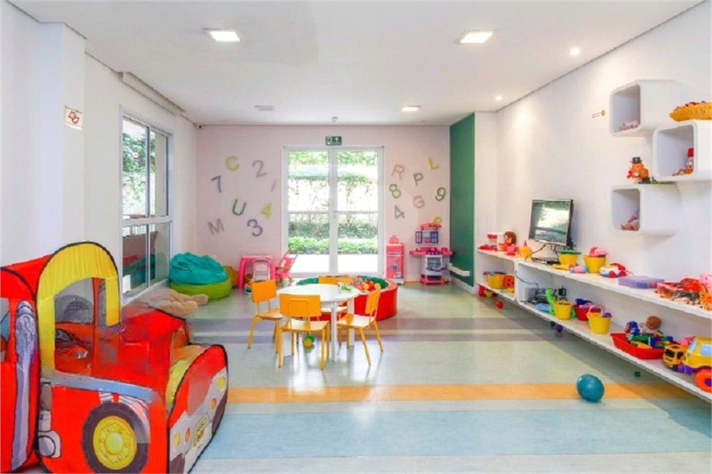 Lindo apartamento, duplex localizado no bairro Casa Verde, possuí 3 dormitórios 2 suítes.