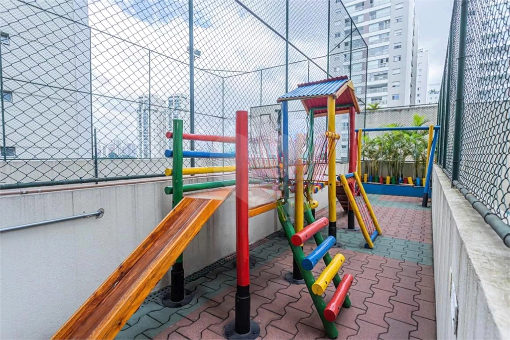 Lindo apartamento, duplex localizado no bairro Casa Verde, possuí 3 dormitórios 2 suítes.