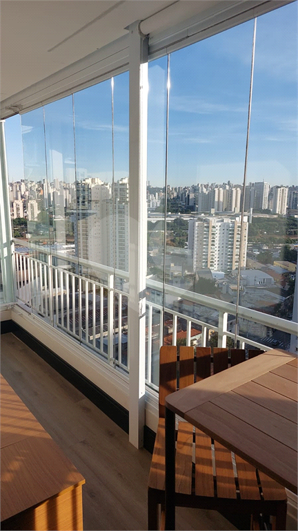 Lindo apartamento, duplex localizado no bairro Casa Verde, possuí 3 dormitórios 2 suítes.