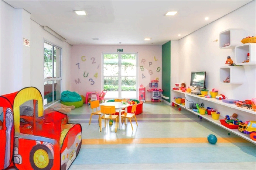 Lindo apartamento, duplex localizado no bairro Casa Verde, possuí 3 dormitórios 2 suítes.