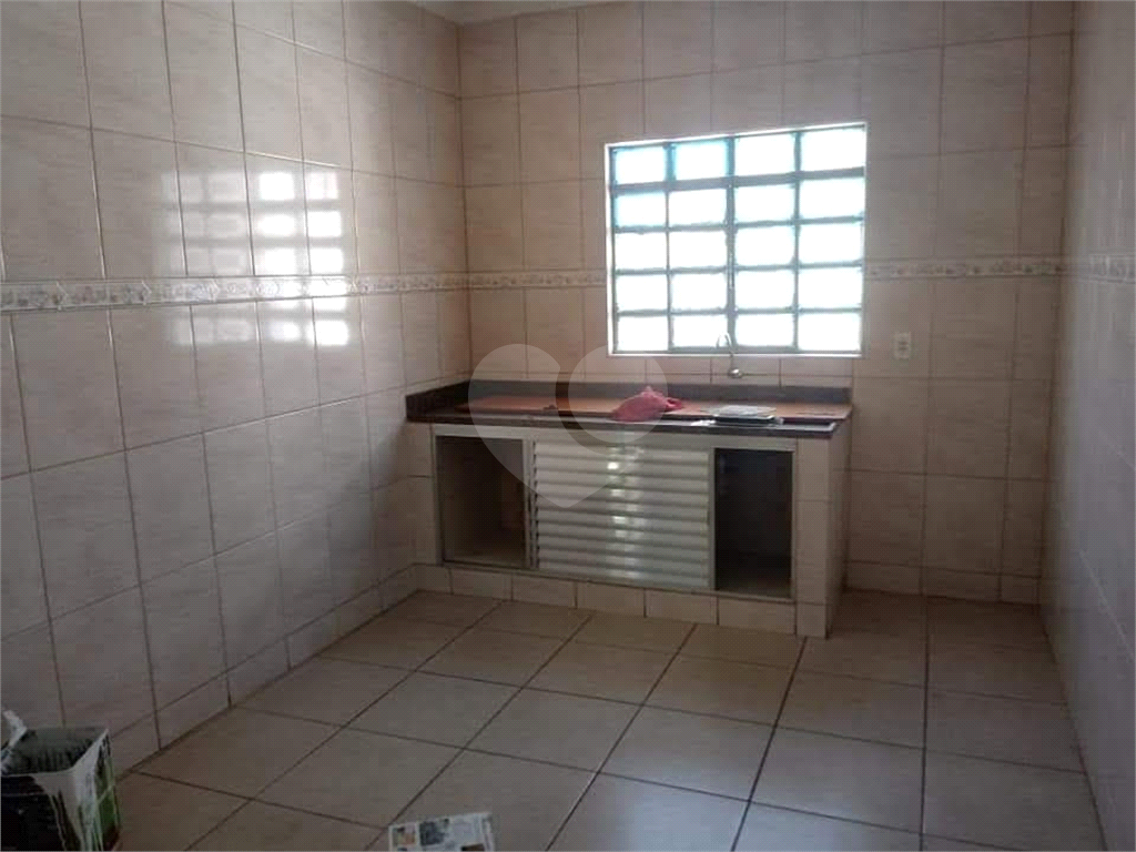 CASA em JARDIM DAS ROSAS