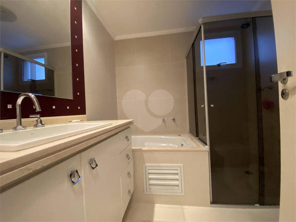 Apartamento mobiliado para venda na Parada Inglesa