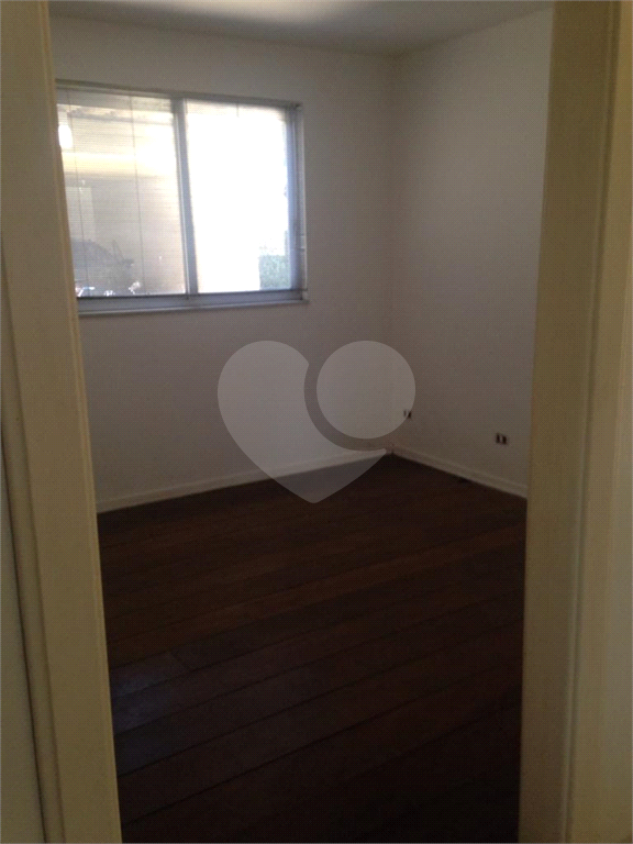 Casa à venda com 4 quartos, 350m² - Foto 11