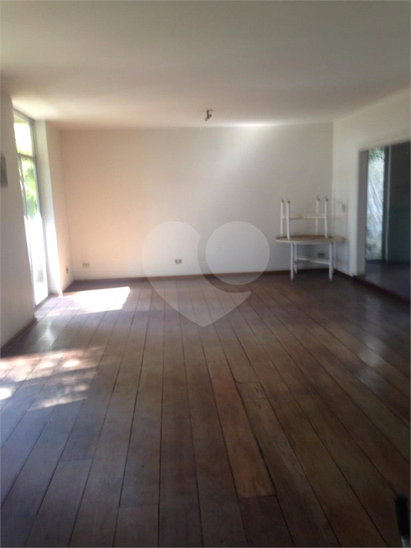 Casa à venda com 4 quartos, 350m² - Foto 4