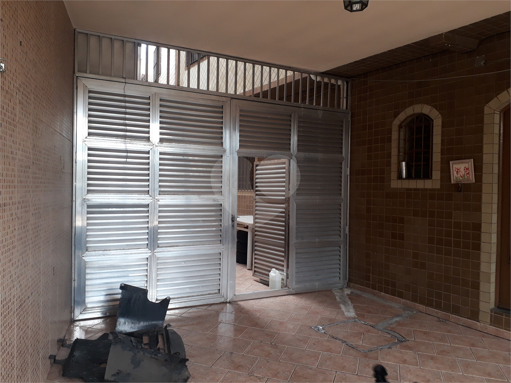 Sobrado à venda com 3 quartos, 119m² - Foto 2