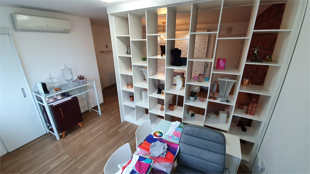 Sala Comercial decorada em Santana 