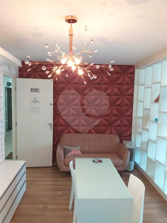 Sala Comercial decorada em Santana 