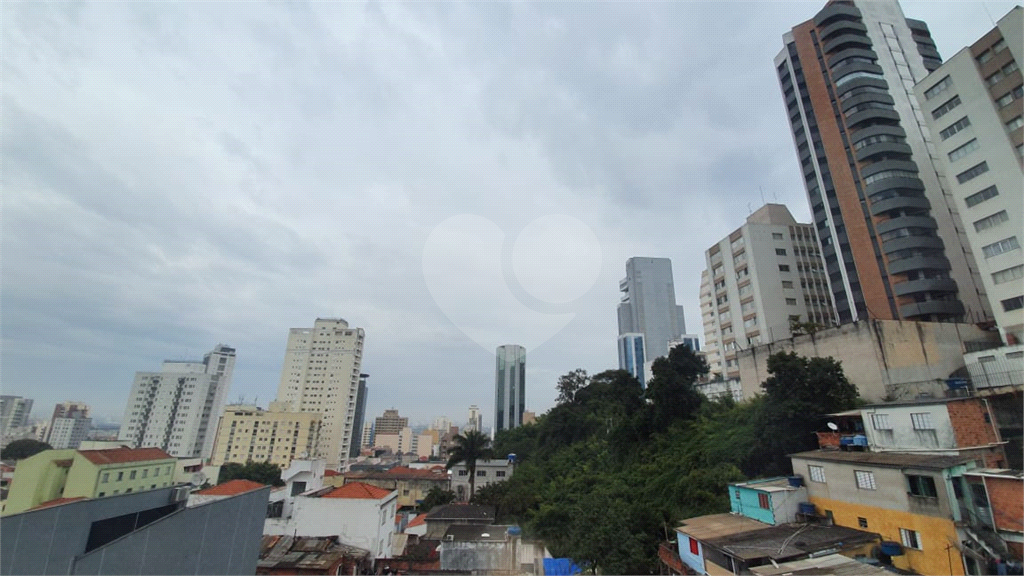 Sala Comercial decorada em Santana 