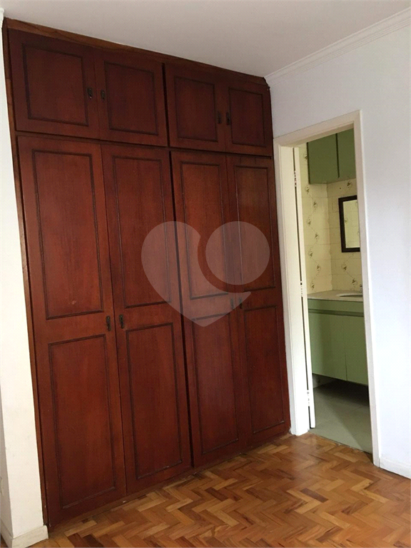 APARTAMENTO em MORUMBI