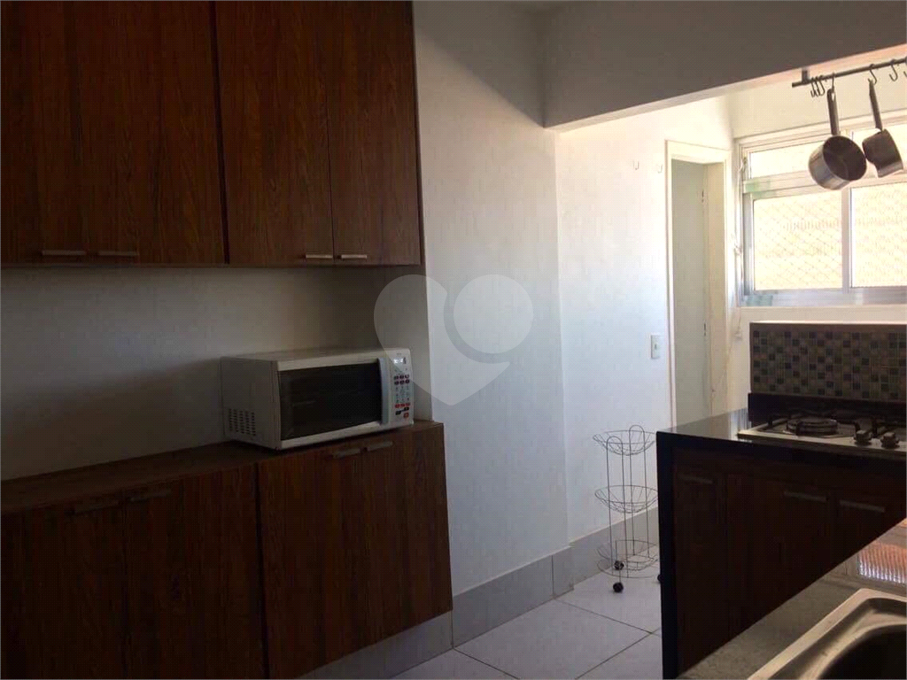 APARTAMENTO em MORUMBI