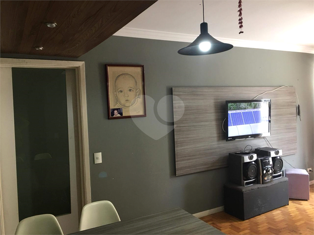 APARTAMENTO em MORUMBI
