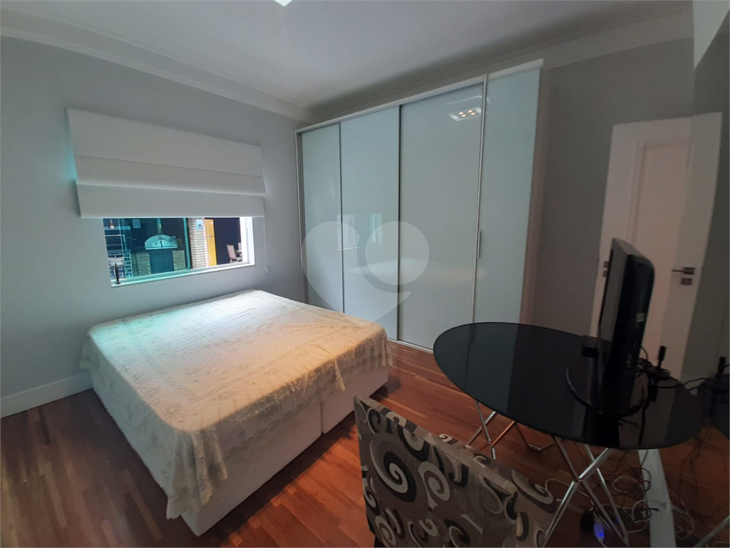 Sobrado à venda com 4 quartos, 390m² - Foto 19