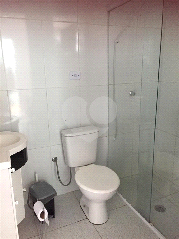 Casa em rua tranquila, reformada