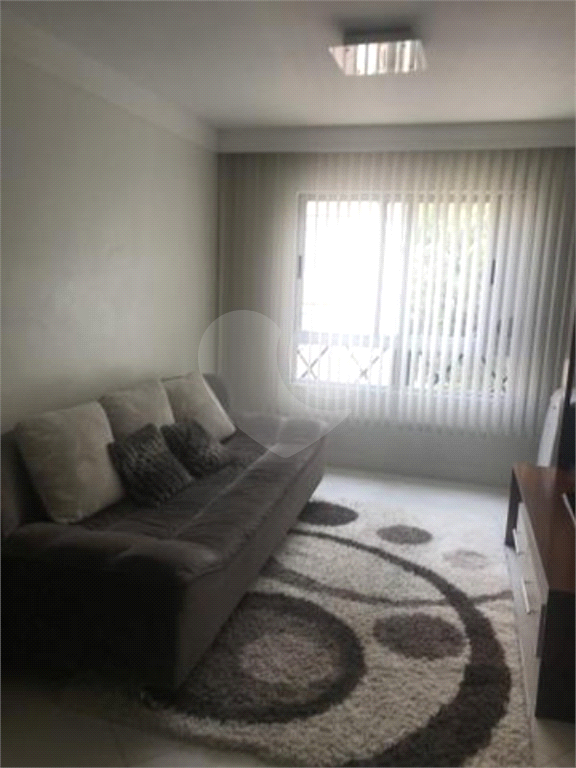 APARTAMENTO em PARQUE BRISTOL
