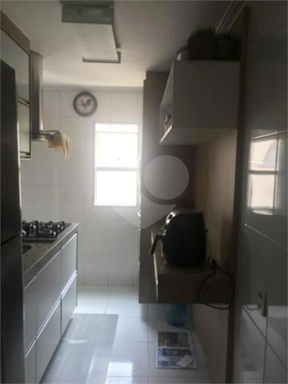 APARTAMENTO em PARQUE BRISTOL