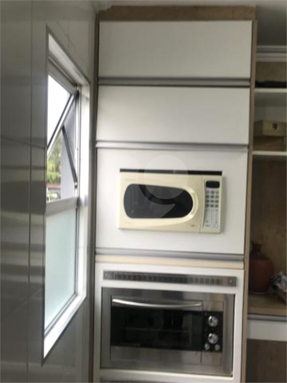 APARTAMENTO em PARQUE BRISTOL