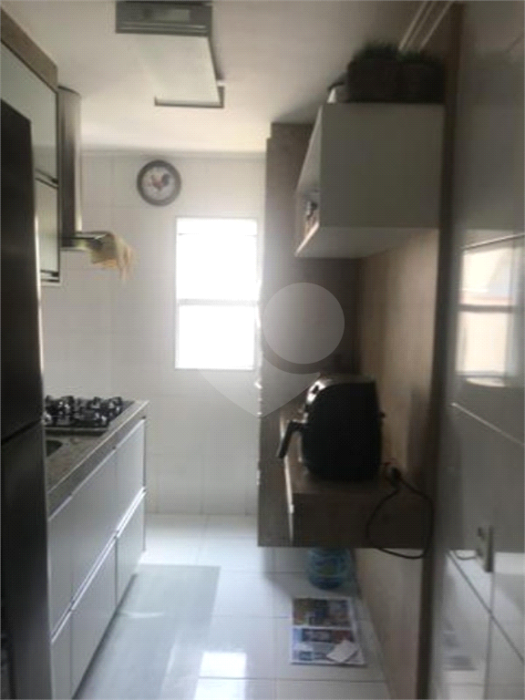 APARTAMENTO em PARQUE BRISTOL