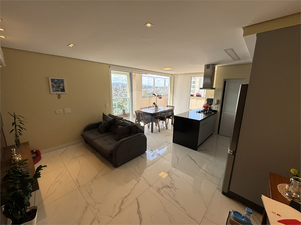 Cobertura com 109 m², com 2 dormitórios, 2 vagas na Santa Terezinha - ZN - SP