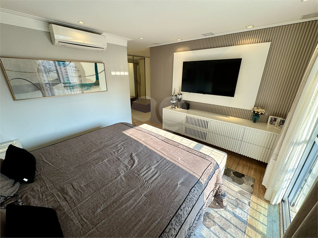 Apartamento Maravilhoso no Melhor condomínio da região de Santana - Santa Terezinha, 4 suítes