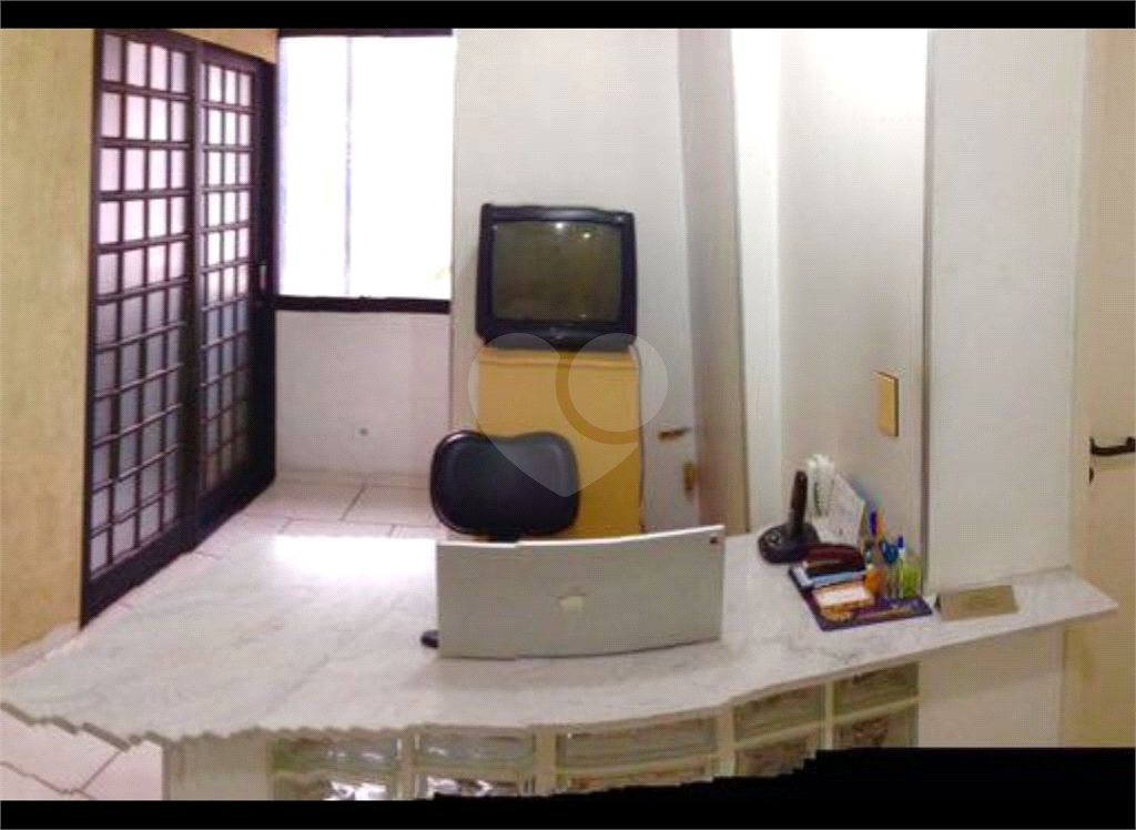 SALA COMERCIAL NA SAÚDE
