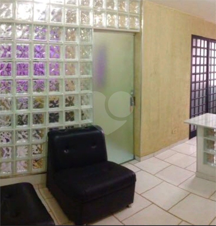 SALA COMERCIAL NA SAÚDE