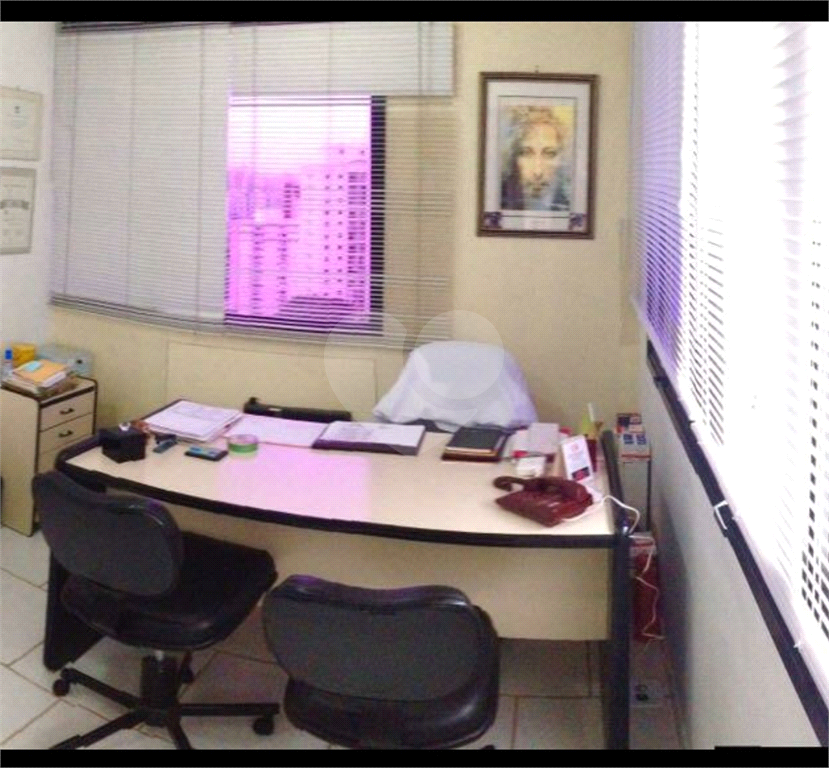 SALA COMERCIAL NA SAÚDE