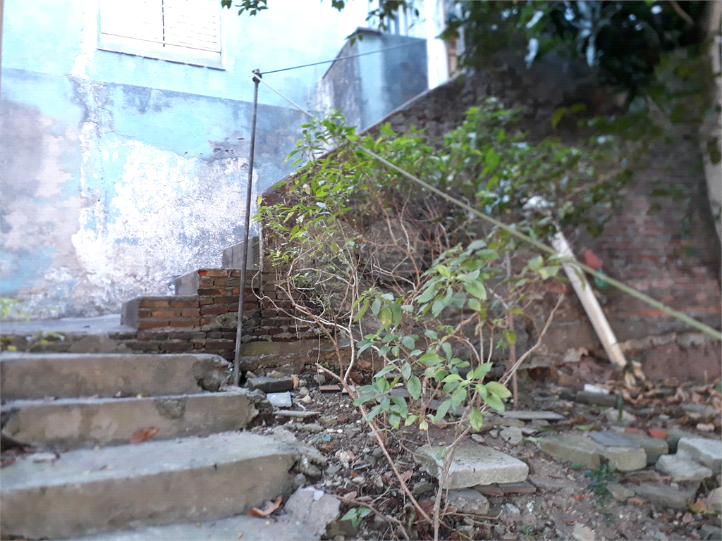 Terreno de 412 m² com 12.50 mts de frente declive.