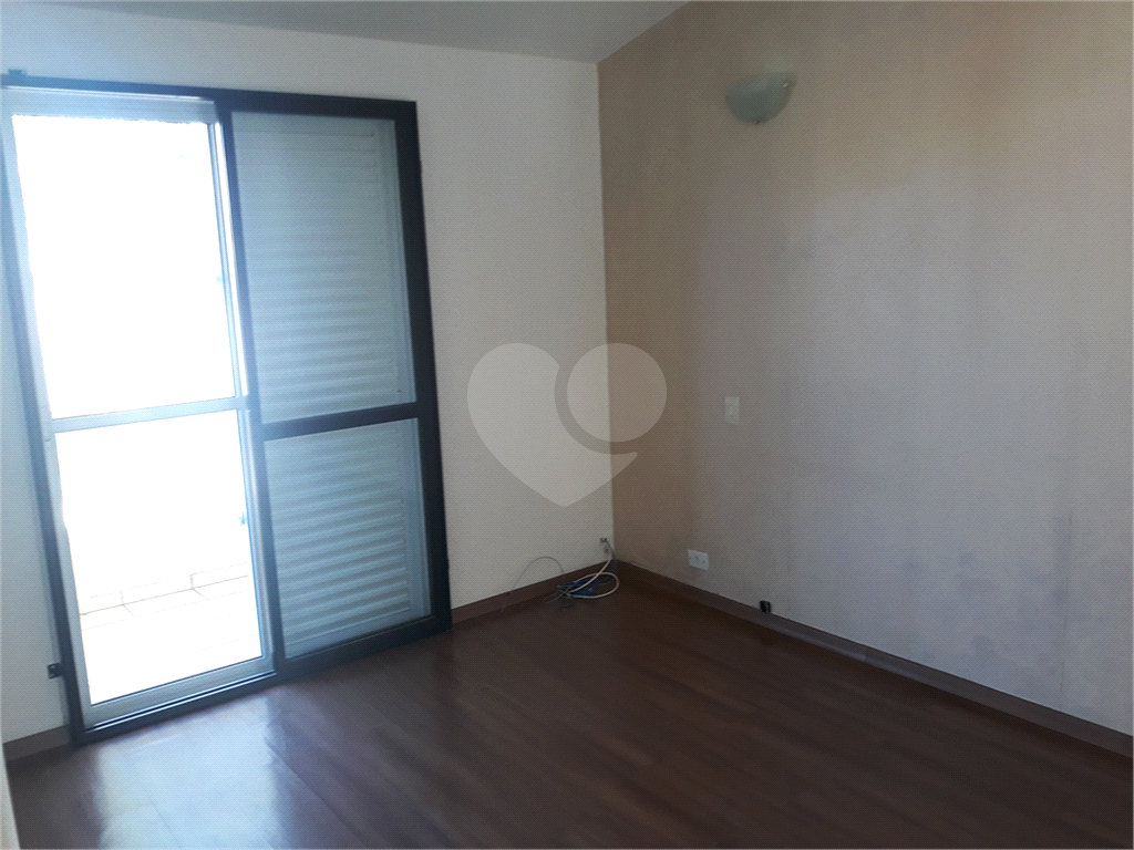 SOBRADO MARAVILHOSO NAS PALMAS DO TREMEMBÉ COM 3 SUITES COM ARMÁRIOS EMBUTIDOS, PISCINA, LAREIRA 