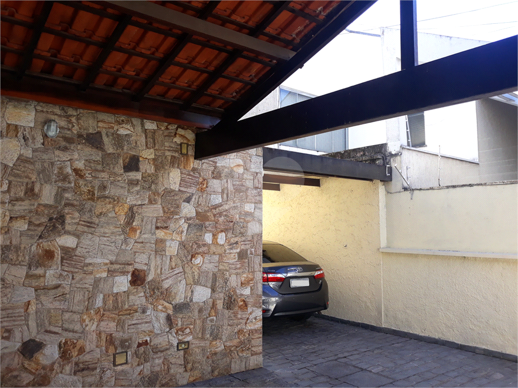 SOBRADO MARAVILHOSO NAS PALMAS DO TREMEMBÉ COM 3 SUITES COM ARMÁRIOS EMBUTIDOS, PISCINA, LAREIRA 
