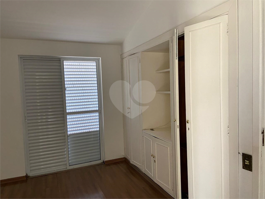 SOBRADO MARAVILHOSO NAS PALMAS DO TREMEMBÉ COM 3 SUITES COM ARMÁRIOS EMBUTIDOS, PISCINA, LAREIRA 