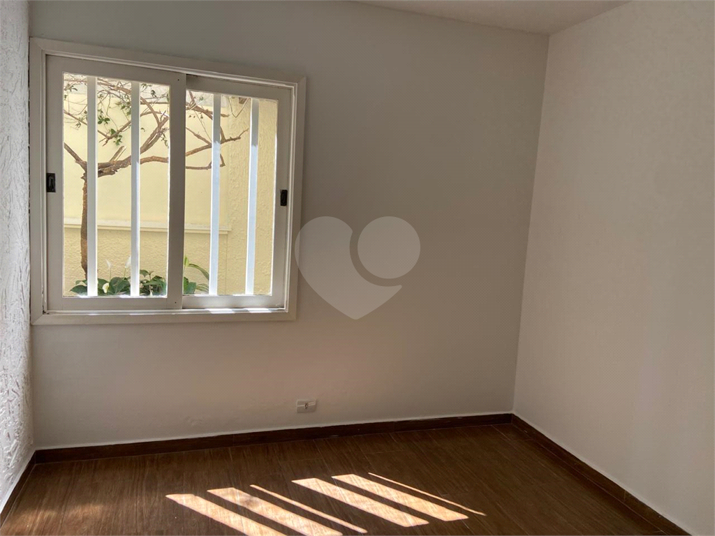 SOBRADO MARAVILHOSO NAS PALMAS DO TREMEMBÉ COM 3 SUITES COM ARMÁRIOS EMBUTIDOS, PISCINA, LAREIRA 