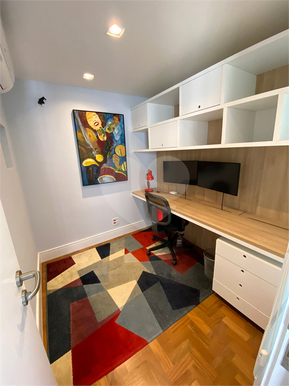 Apartamento reformado de 96m² no coração do Jardins!