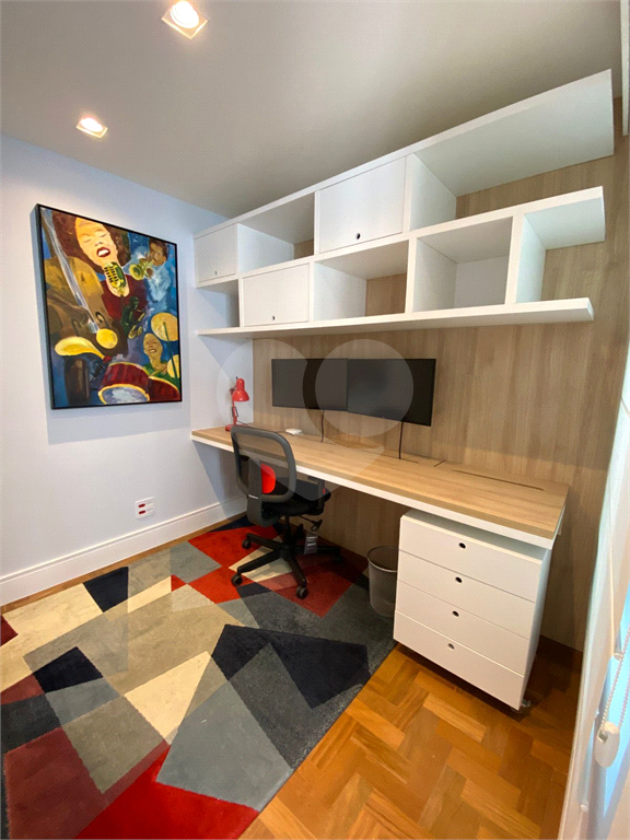 Apartamento reformado de 96m² no coração do Jardins!