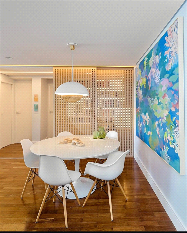 Apartamento reformado de 96m² no coração do Jardins!