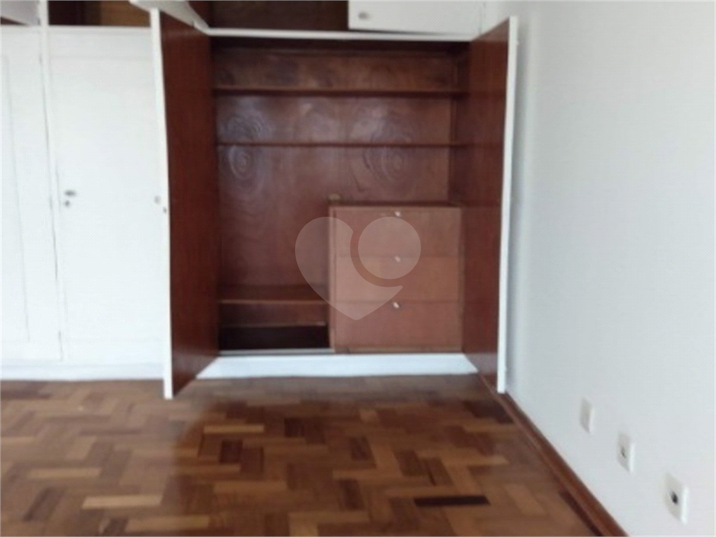 APARTAMENTO em BELA VISTA
