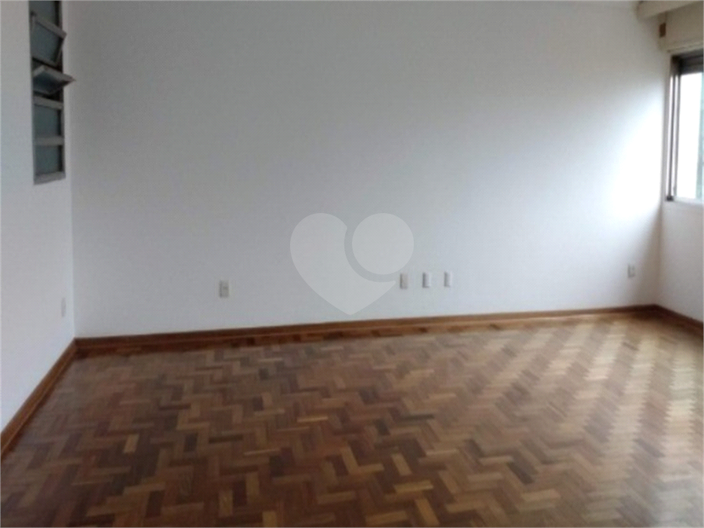 APARTAMENTO em BELA VISTA