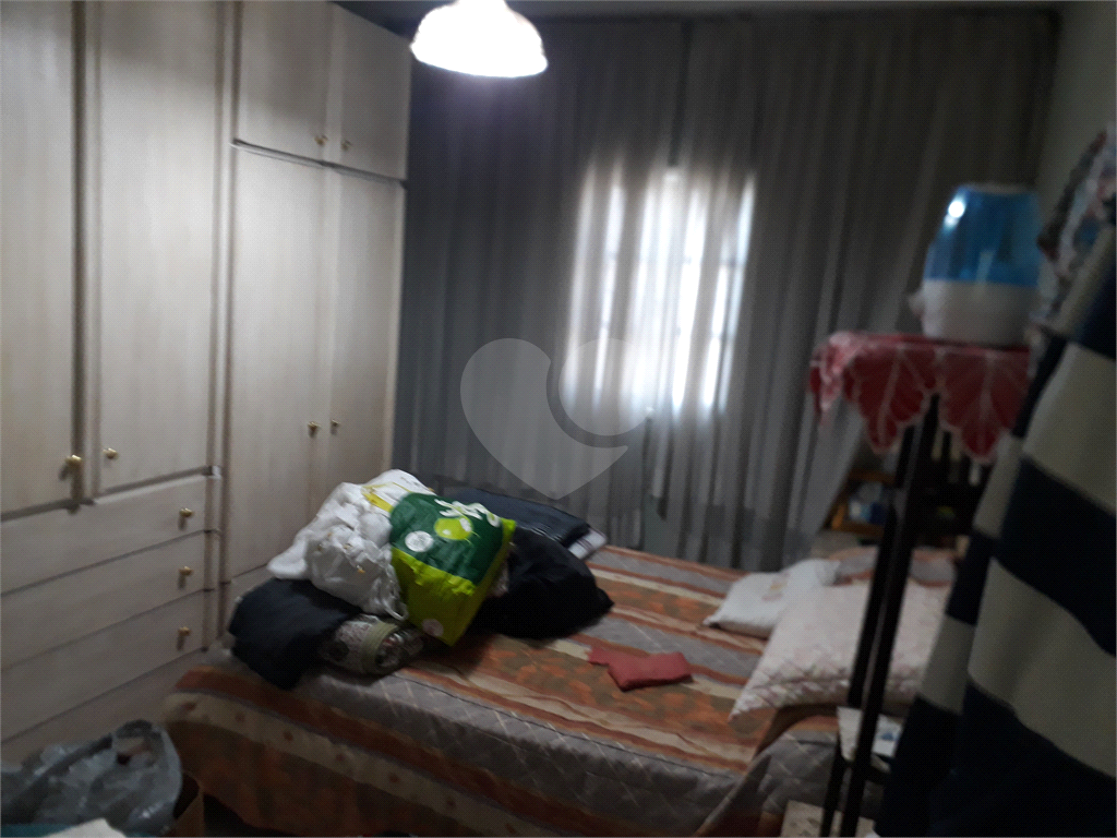 Casa Semi Térrea, Rodrigues Alves, 3 Dts, amplo quintal. residencial ouncomercial.
