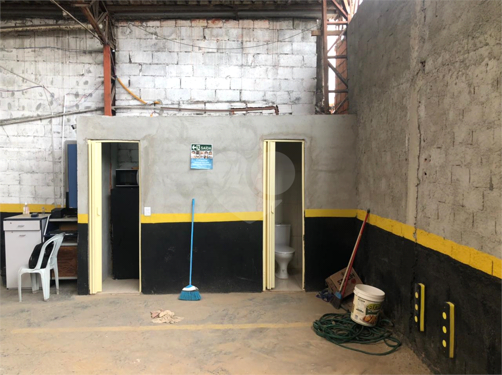 VILA SANTA CATARINA - GALPÃO P VENDA  - PERMITE CONSTRUÇÃO PRÉDIO