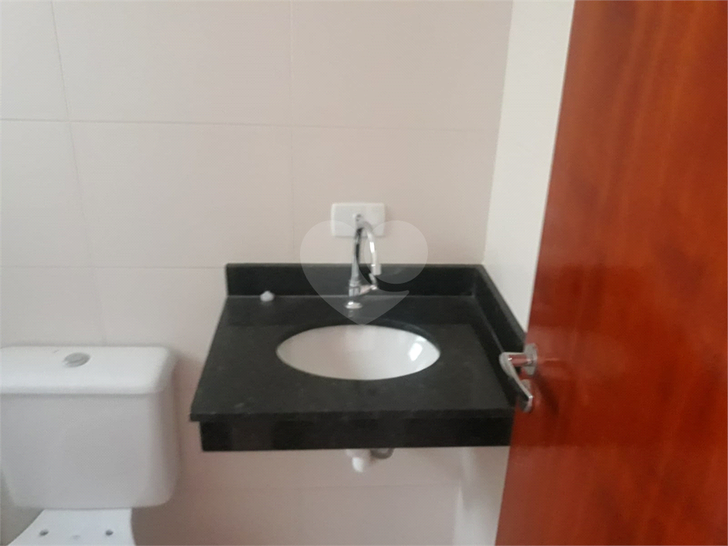 SOBRADO NOVO A VENDA EM CONDOMÍNIO FECHADO NO JD. TREMEMBÉ - 2 SUÍTES E 1 VAGA DE GARAGEM