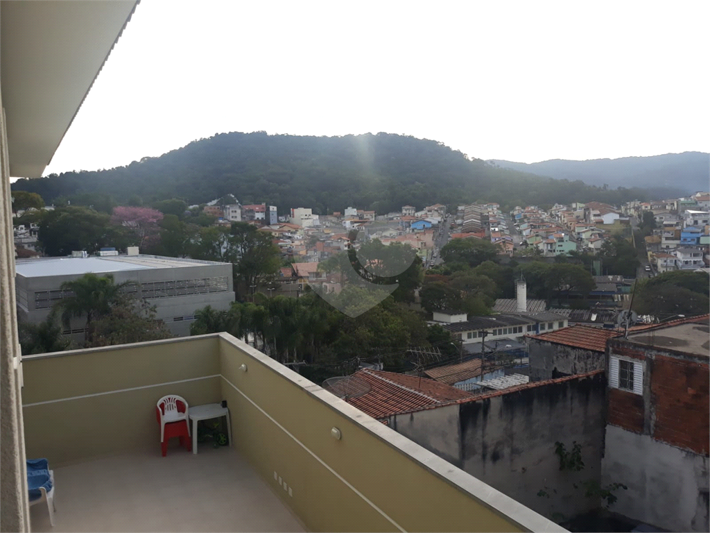 SOBRADO NOVO A VENDA EM CONDOMÍNIO FECHADO NO JD. TREMEMBÉ - 2 SUÍTES E 1 VAGA DE GARAGEM