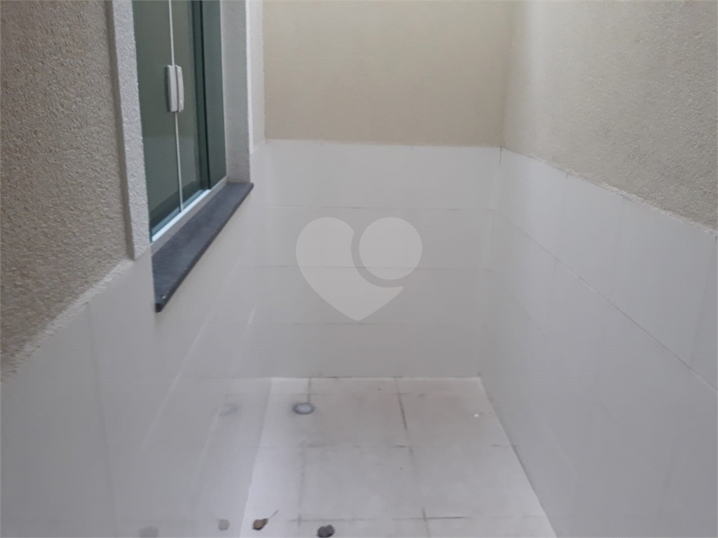 SOBRADO NOVO A VENDA EM CONDOMÍNIO FECHADO NO JD. TREMEMBÉ - 2 SUÍTES E 1 VAGA DE GARAGEM