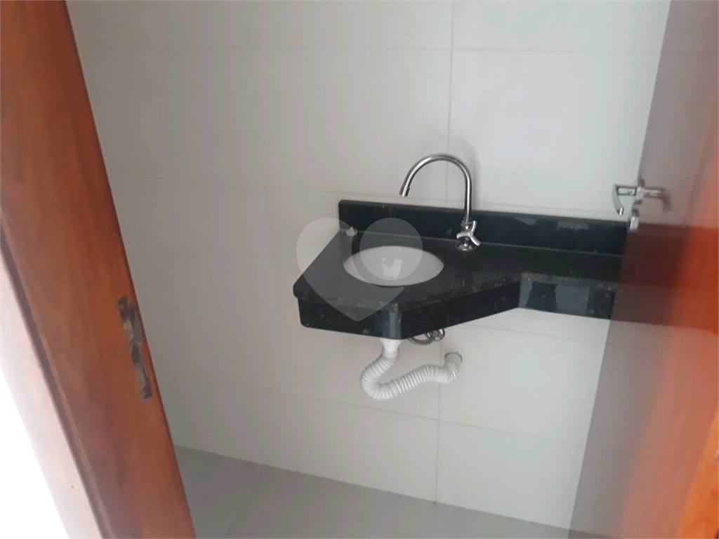 SOBRADO NOVO A VENDA EM CONDOMÍNIO FECHADO NO JD. TREMEMBÉ - 2 SUÍTES E 1 VAGA DE GARAGEM