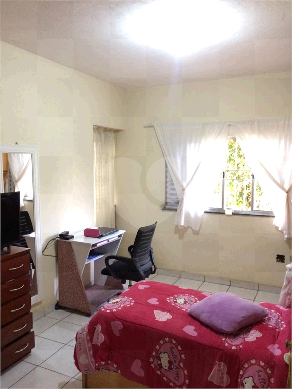 SOBRADO em ITAQUERA