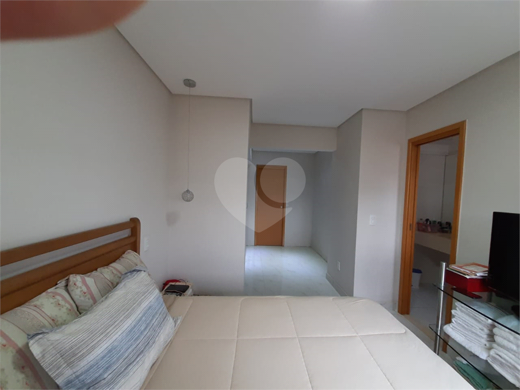 Apartamento à venda com 3 quartos, 112m² - Foto 12