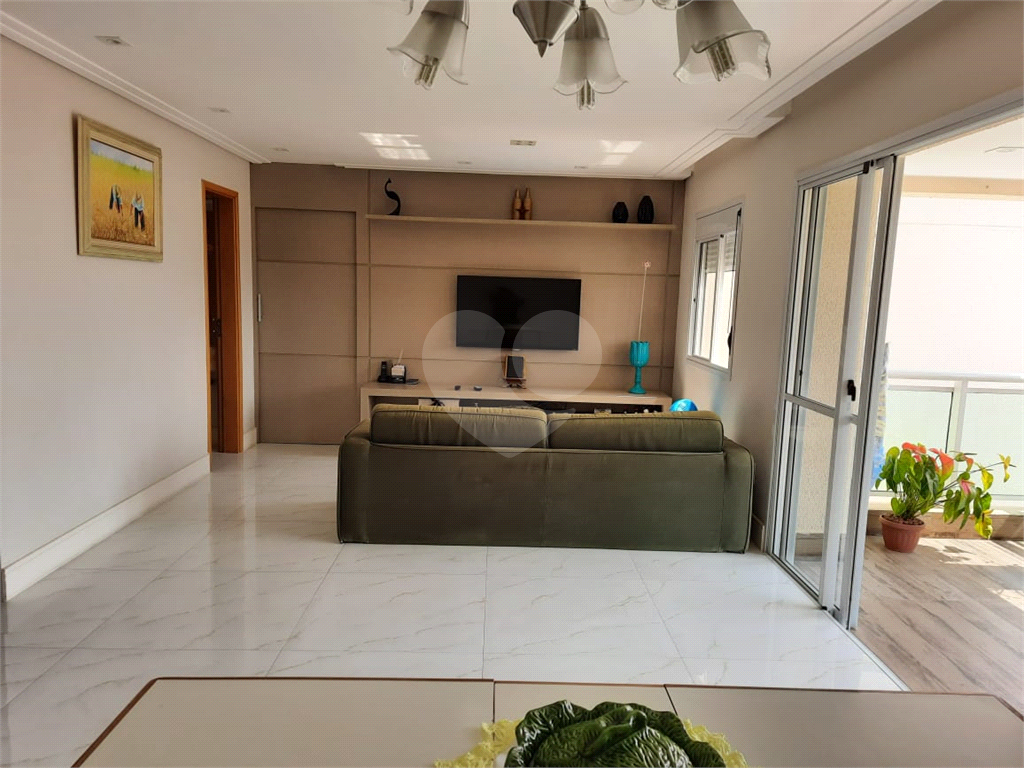 Apartamento à venda com 3 quartos, 112m² - Foto 1