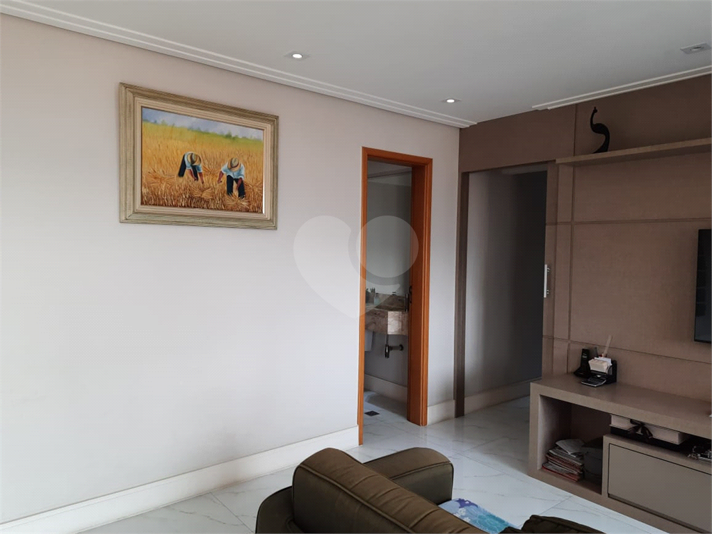 Apartamento à venda com 3 quartos, 112m² - Foto 2