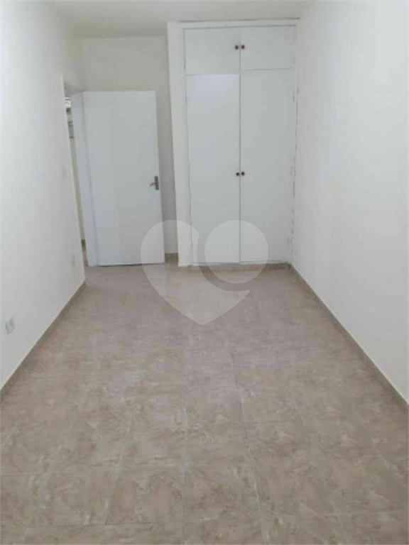 Apartamento à venda com 2 quartos, 68m² - Foto 13