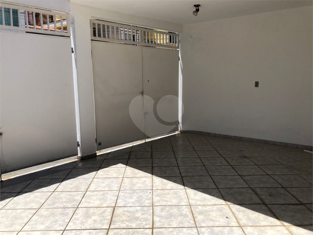 Sobrado à venda com 3 quartos, 185m² - Foto 4